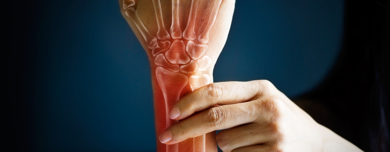 Physical-therapy-clinic-wrist-pain-relief-Darien-Physical-Therapy-and-fitness-Darien-CT