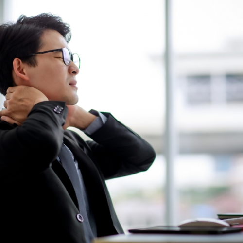 physical-therapy-clinic-neck-pain-relief-Darien-Physical-Therapy-and-fitness-Darien-CT