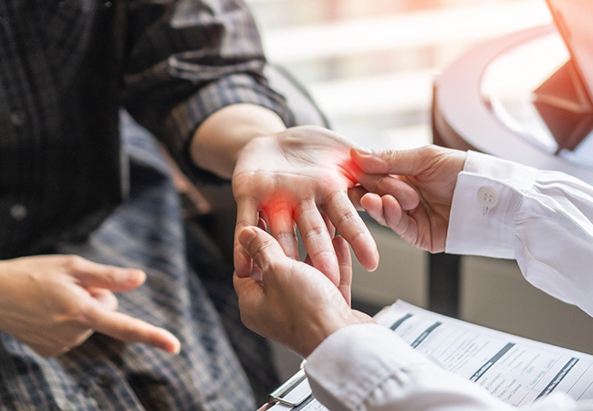 Five Myths about Arthritis Pain (And One That Might Be True)